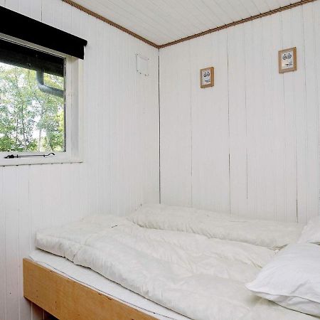 4 Person Holiday Home In L S Laeso Εξωτερικό φωτογραφία